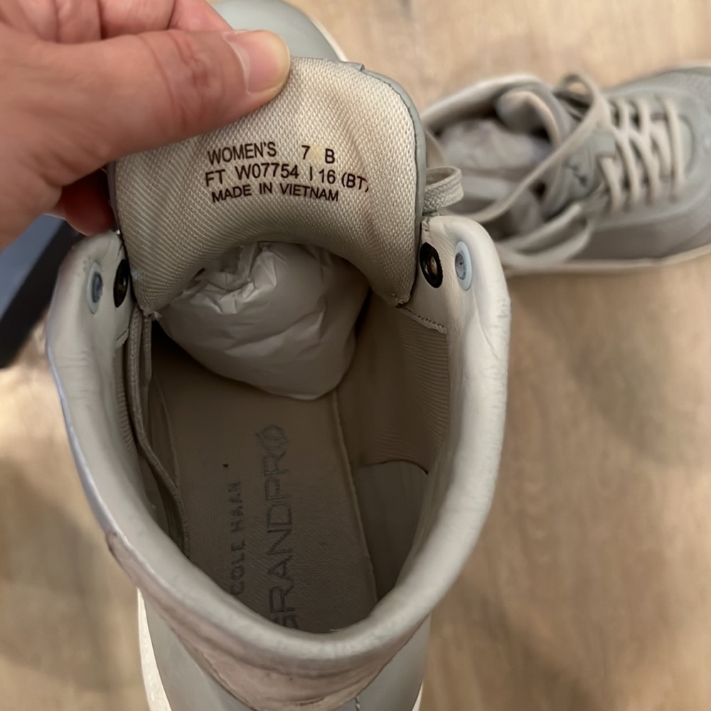 Cole Haan - Picture 5 of 5